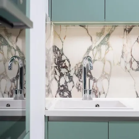 Onyx Stylish #northsky